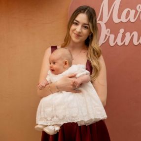 Lorena, Babysitter în Turda