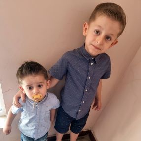 Gina, Familie în Oradea