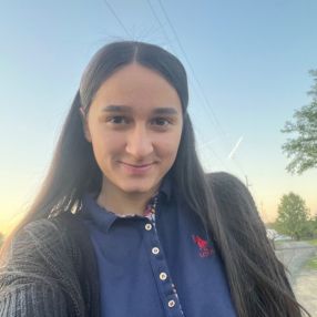 Angi, Babysitter în Timișoara