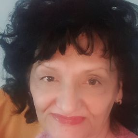 Eana, Babysitter in Brăila