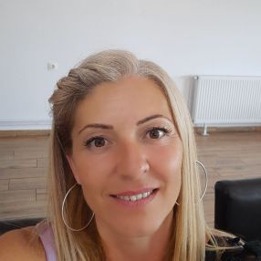 Erzsebet, Babysitter in Târgu Mureș