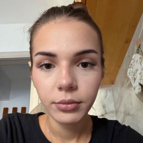 Alessia, Babysitter în Sibiu