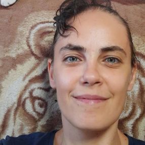 Iuliana, Babysitter în Tecuci