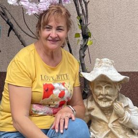 Ana elena, Babysitter în Sângeorgiu de Mureș