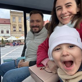 Gabriela, Family in Brașov
