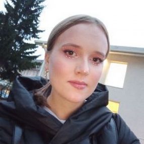 Valeria, Babysitter în Suceava