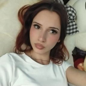Iuliana, Babysitter in Bacău