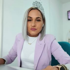 Daniela, Babysitter in Galați