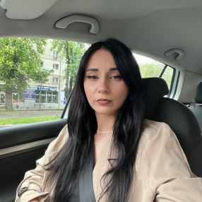 Bea, Babysitter în Bistrița