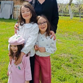 Carina, Familie în Satu Mare