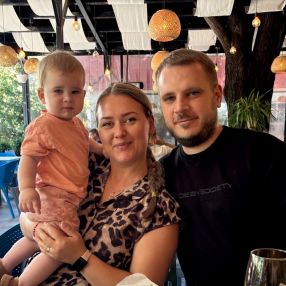 Mădălina, Familie în Galați