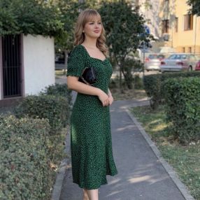 Vanessa, Babysitter în Livada