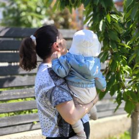 Adriana, Familie în Valea Adâncă