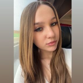 Anelis, Babysitter în Luduș
