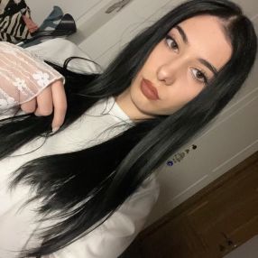 Rebeca, Babysitter în Zărnești