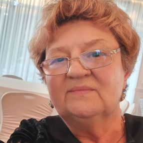 Viorica, Babysitter în Roman