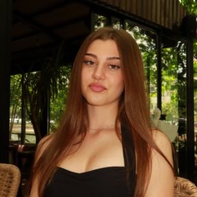 Diana, Babysitter în Bragadiru