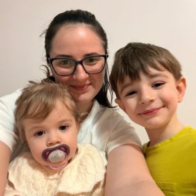 Iustina Oana, Familie în Brăila