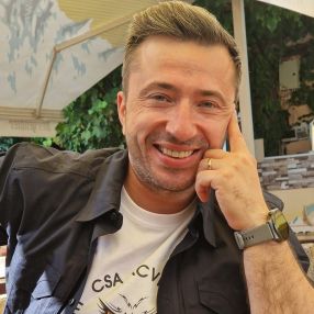 Mihai, Familie în București