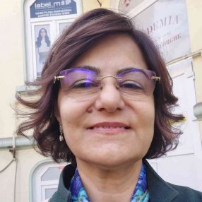 Viorica, Babysitter în Curtea de Argeș