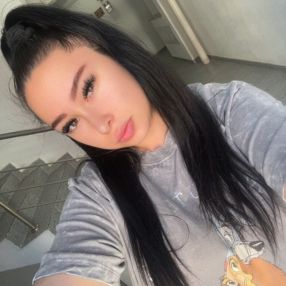 Alia, Babysitter în Popești-Leordeni