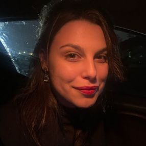 Crista, Babysitter în București