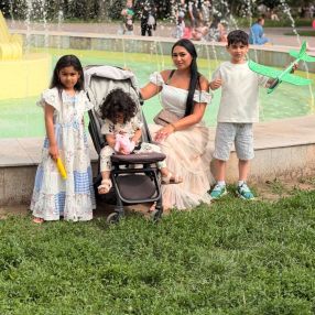 Rebeca, Family in Galați