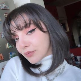 Raluca, Babysitter în București
