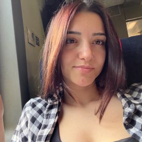 Andra Elena, Babysitter în Dobroești