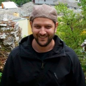 Catalin, Familie în Chitila