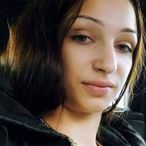 Emanuela, Familie în Iași