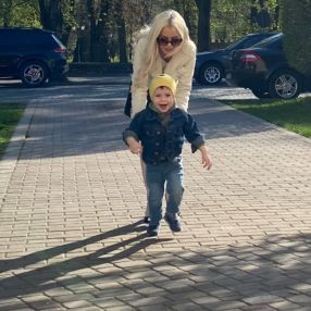 Alina, Babysitter în Baia Mare