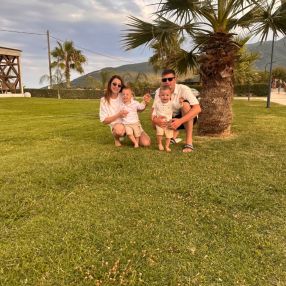 Cristina, Family in Alba Iulia