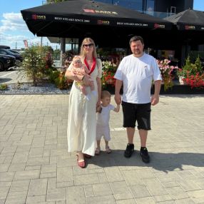 Alexandra, Familie în Suceava