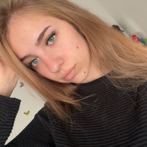 Daiana, Babysitter în Constanța