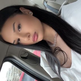 Karina, Babysitter în Cugir