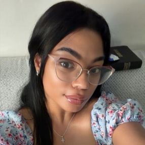 Rosemarry, Babysitter în Apahida