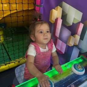 Iulia, Familie în Bragadiru