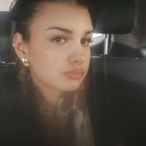 Eveline, Babysitter in Bacău