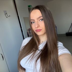 Bianca, Babysitter în Ploiești