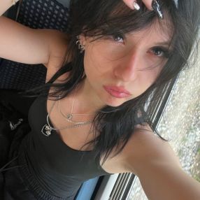 Timea, Babysitter în Brașov