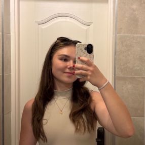 Barby, Babysitter in Satu Mare