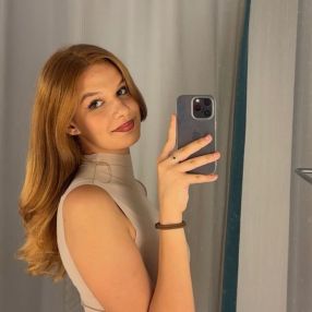 Raluca, Babysitter în Deva