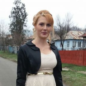 Felicia, Babysitter in Slatina