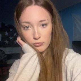 Gabriela, Babysitter în Hunedoara