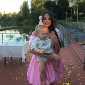 Cătălina, Family in București