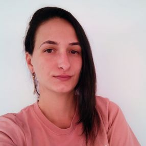 Coman, Babysitter in Slobozia