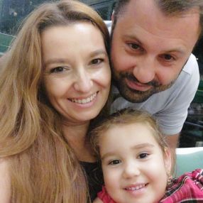 Alina, Familie în Otopeni