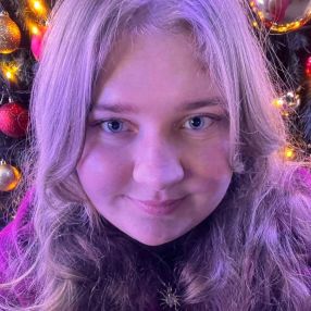 Corina, Babysitter in Suceava
