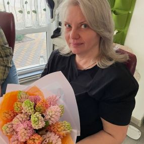 Mihaela, Babysitter în Fălticeni